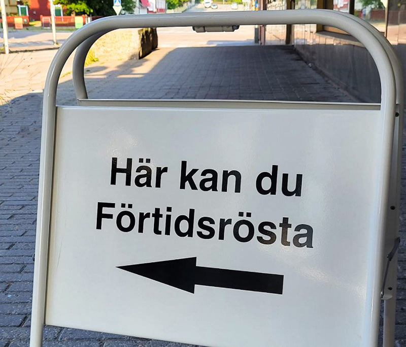 GatuSkylt "Här kan du Förtidsrösta"